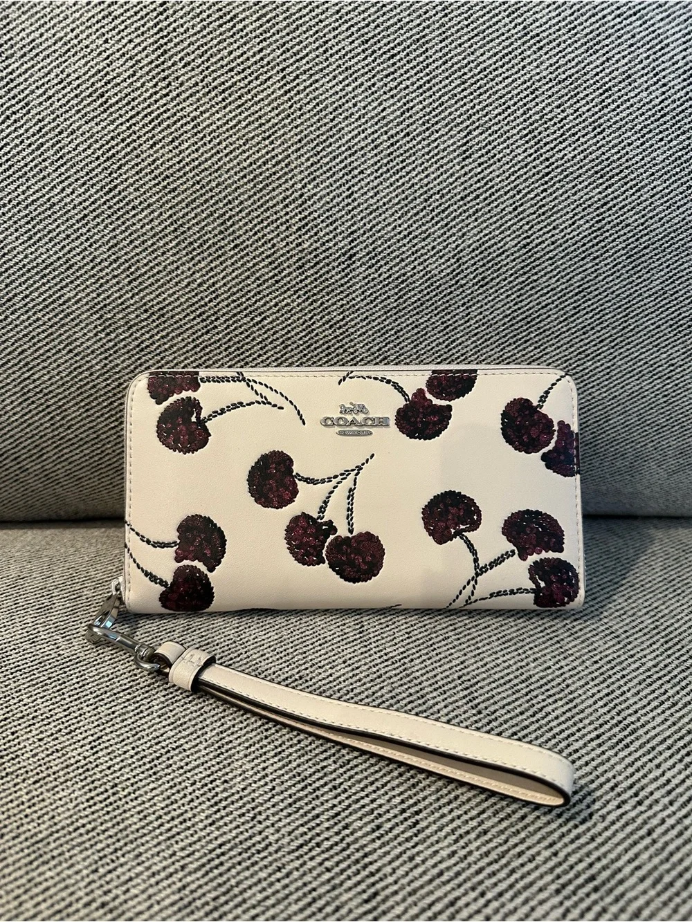 NWT Coach Long zip around wallet cherry print CDE92